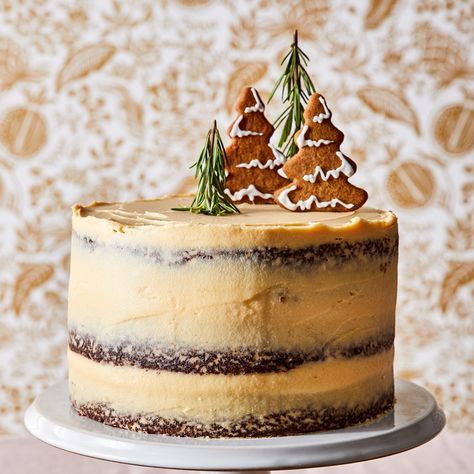 Spice Cakes, Latte Cake, Norwegian Recipes, Bay Laurel, Gingerbread Latte, Holiday Dessert Recipes, Winter Cake, Gingerbread Cake, German Chocolate Cake