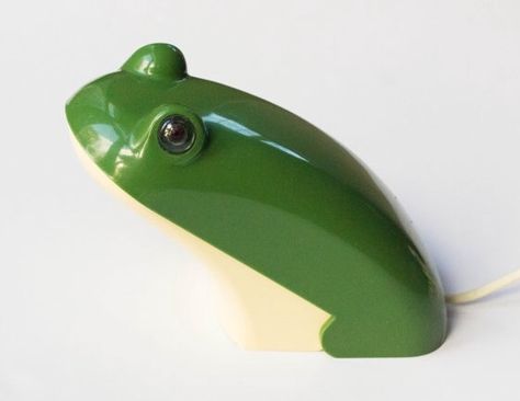 Frog flip phone Frog Phone, Interesting Objects, Goblin Core, Flip Phone, Flip Phones, Funky Furniture, Toy Box, Toy Boxes, Frogs