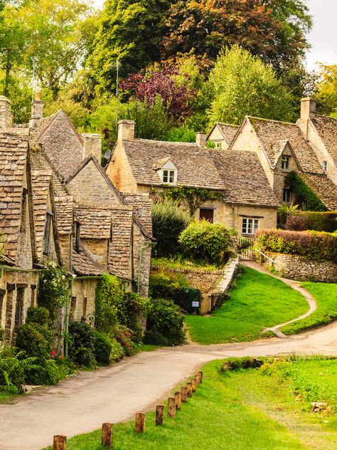 The Most Picturesque Towns and Villages in Gloucestershire|Pinterest:@theculturetrip Old Village, English Village, Beautiful Villages, Stone Houses, English Cottage, Vacation Places, English Countryside, Beautiful Places To Visit, Old English