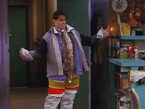 19 Times Joey Was the Best Friend on "Friends"  - Cosmopolitan.com Ugly Clothes, Lots Of Clothes, Friends Merchandise, Ugly Outfits, Friends Episodes, Ross Geller, Phoebe Buffay, Chandler Bing, Suitcase Packing