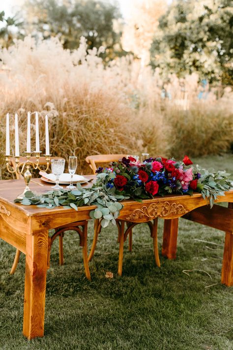 The romantic sweetheart table of our dreams. Moody glasses and woods and colors and just all the vibes Jewel Toned Sweetheart Table, Head Table Runner, Bridal Head Table, Romantic Sweetheart Table, Sweetheart Table Flowers, Sweetheart Table Decor, Sweetheart Table Wedding, Jewel Tone Wedding, Head Table