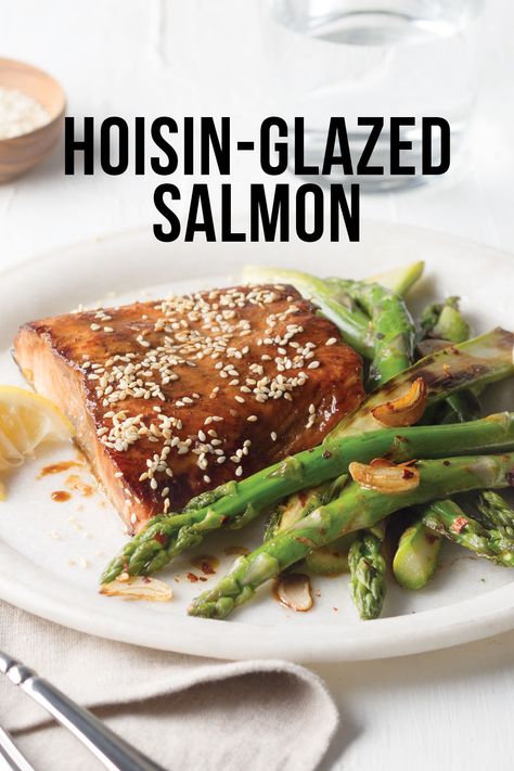 We’re big proponents of dinners that feature fresh ingredients and can be made easily and quickly. Since you’ll save time by marinating Hoisin-Glazed Salmon during the day, you’re only 15 minutes away from this wholesome, Asian-inspired dish with Spicy Garlic Asparagus. Glaze For Fish, Garlic Asparagus, Vegan Jerky, Portland Restaurants, At Home Recipes, Lemon Salmon, Grill Time, Asian Inspired Dishes, Secret Squirrel