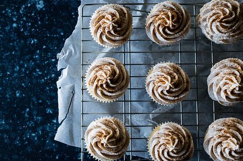 topped with a sprinkle of cinnamon Horchata Cupcakes, Vegan Horchata, Healthy Vegan Cookies, Vanilla Bean Cupcakes, Vegan Wedding Cake, Easy Cupcake Recipes, Mexican Drinks, Cupcake In A Cup, Easy Cupcakes