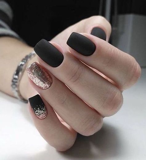 Matted Nails, Coffin Nails Matte, Matte Black Nails, Nails Matte, Black Designs, Nail Design Inspiration, Gold Nail, Black Nail Designs, Halloween Nail Art