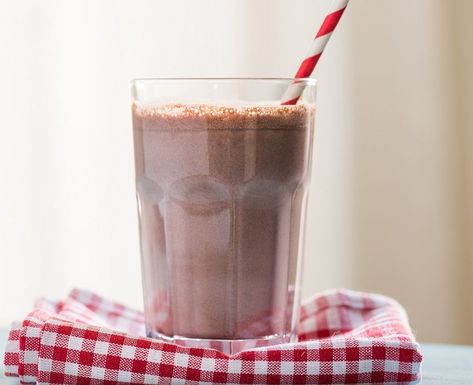 Nutrisystem Shakes Recipes | The Leaf Nutrisystem Blog Homemade Protein Shakes Recipes, Homemade Protein Shakes, Nutrisystem Recipes, Filling Smoothie, Peanut Butter Banana Smoothie, Pumpkin Smoothie, Protein Packed Snacks, Vanilla Shake, Chocolate Malt