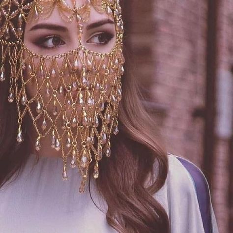 Egyptian Party, Face Veil, Arabian Women, Face Jewellery, Arab Beauty, Head Piece, Fashion Face Mask, Party Style, Fantasy Jewelry