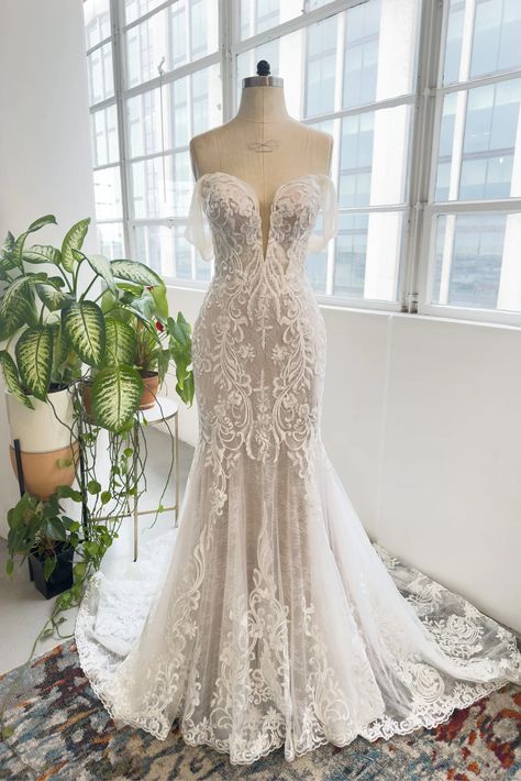 Trumpet-Mermaid Cathedral Train Lace Tulle Wedding Dress CW3001CR Collum Wedding Dress, Trumpet Style Wedding Dress, Lace Tulle Wedding Dress, Illusion Neckline Wedding Dress, Customizable Wedding Dress, Casual Wedding Guest Dresses, Satin Flower Girl Dress, Elegant Wedding Venues, Wedding Dress Ideas