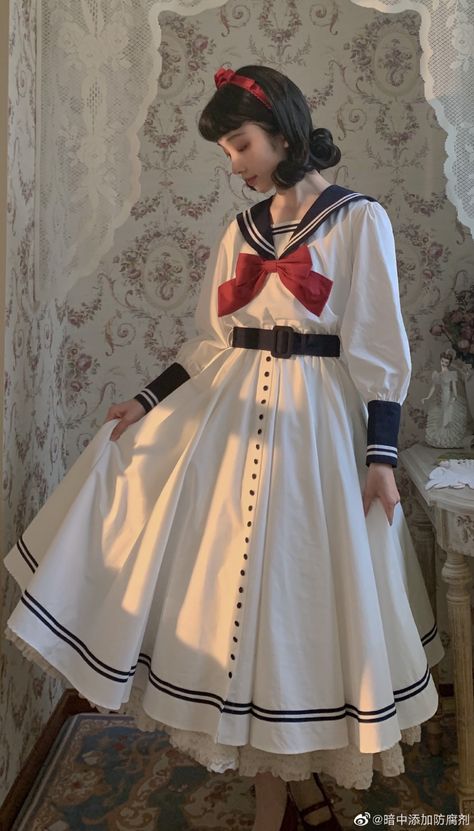 Old Fashion Dresses Vintage Classy, Gaun Abad Pertengahan, Sailor Style, Op Dress, Lolita Outfits, Old Fashion Dresses, Sailor Fashion, Kawaii Fashion Outfits, Mori Girl