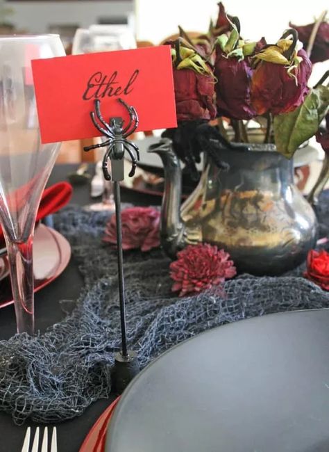 Spider Place Card Holder | Hometalk Diy Spiders, Place Card Holders Diy, Diy Halloween Spider, Paint Cork, Halloween Dinner Party, Diy Spider, Card Holder Diy, Halloween Table Settings, Diy Place Cards