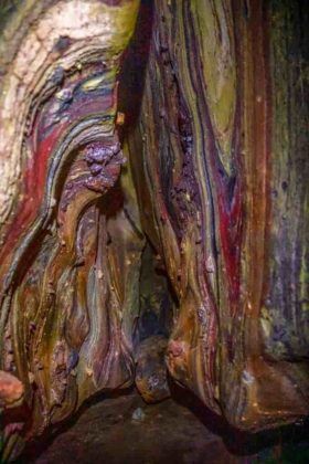 Rainbow Cave, Hormuz Island, Iran - Geology Page Salt Mountain, Hormuz Island, Rainbow Island, Iran Pictures, Tourism Development, Iran Travel, Natural Structures, Sedimentary Rocks, Beautiful Locations Nature