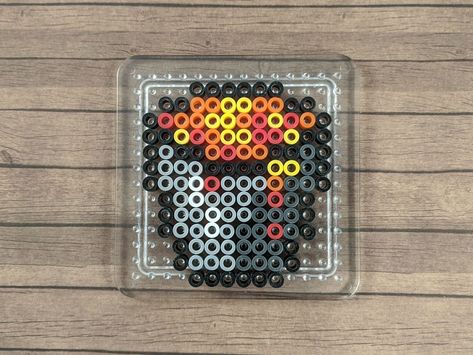 Perler Bead Lava Bucket and more.  #Perler #PerlerBeads #Minecraft Perler Beads Minecraft, Minecraft Perler Bead Patterns, Minecraft Perler Beads, Minecraft Beads, Hamma Beads Ideas, Easy Perler Bead Patterns, Pearl Beads Pattern, Easy Perler Beads Ideas, 3d Perler Bead