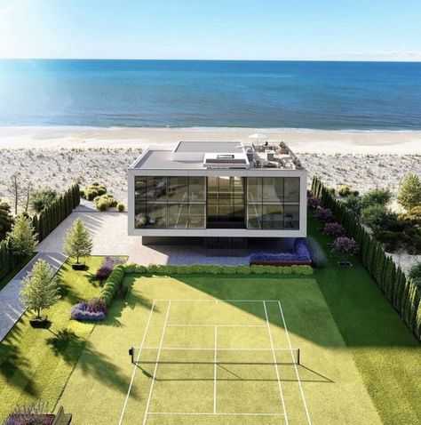 Tennis Court Backyard, Tennis Court Design, Beach Houses For Sale, Private Tennis Court, Beautiful Beach Houses, Modern Hampton, Modern Beach House, Traditional House, Summer House