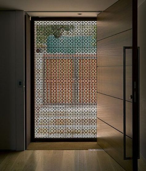 How to Protect your House from Unnecessary Threats? - L' Essenziale Metal Screen Doors, Pintu Interior, Unique Front Doors, Timber Screens, Modern Screens, Security Screen, Modern Front Door, Door Design Interior, Metal Screen