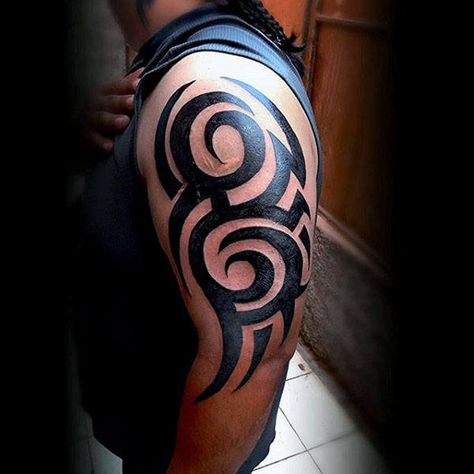 Black Ink Masculine Tribal Tattoos For Men Arms Tattoos Arm Mann, Stammestattoo Designs, Omerta Tattoo, Cool Arm Tattoos, Upper Arm Tattoos, Back Of Shoulder Tattoo, Cool Tattoos For Guys, Small Tattoos For Guys, Best Tattoo Designs