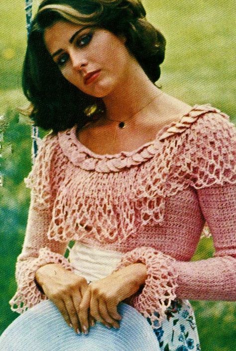 Dainty Romantic Vintage Blouse with Lace Collar and Cuffs PDF Crochet Pattern by MomentsInTwine on Etsy Crochet Clam Shell, Crochet Clam, Vintage Crochet Sweater, Crochet Pattern Vintage, Crochet Blouse Pattern, Blouse Crochet, Vintage Crochet Patterns, Vintage Crochet Pattern