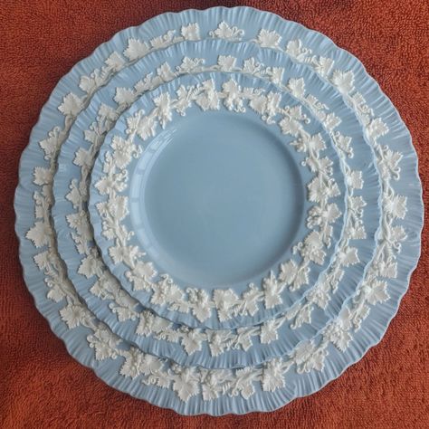 Wedgwood Embossed Queensware with the shell edge!! Place setting for four, 20 pieces total. #wedgwood #queensware #creamonblue #shelledge #plateset #teapartytime #itsburntorange Wedgwood Queensware, Stuffed Shells, Place Setting, Place Settings, Plate Sets, Burnt Orange, Emboss, Party Time, Shells