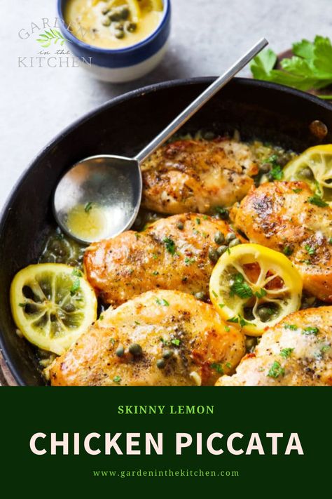 Lemon Chicken Piccata Recipe, Chicken Piccata Healthy, Lemon Chicken Piccata, Piccata Recipe, Chicken Piccata Recipe, Healthy Low Carb Dinners, Lemon Butter Chicken, Skillet Recipes, Chicken Piccata