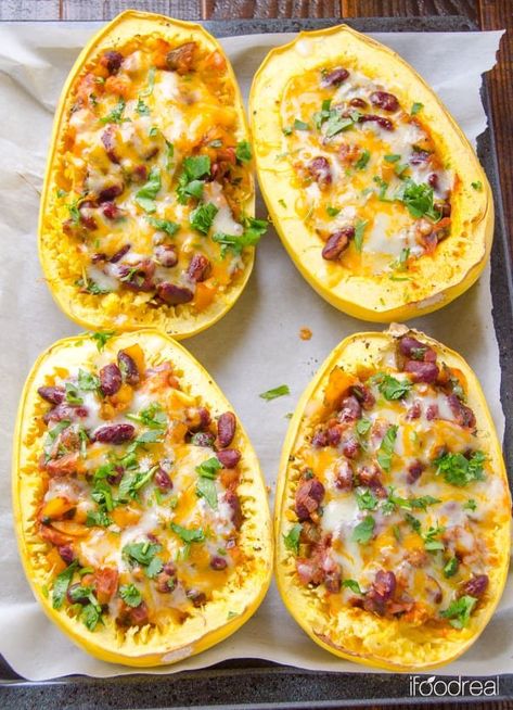 Tex Mex Spaghetti, Spaghetti Squash Boats, Spaghetti Squash Boat, Squash Boats, Delicious Spaghetti, Vegetarian Spaghetti, Tomato Cheese, Spaghetti Squash Recipes, Squash Recipes