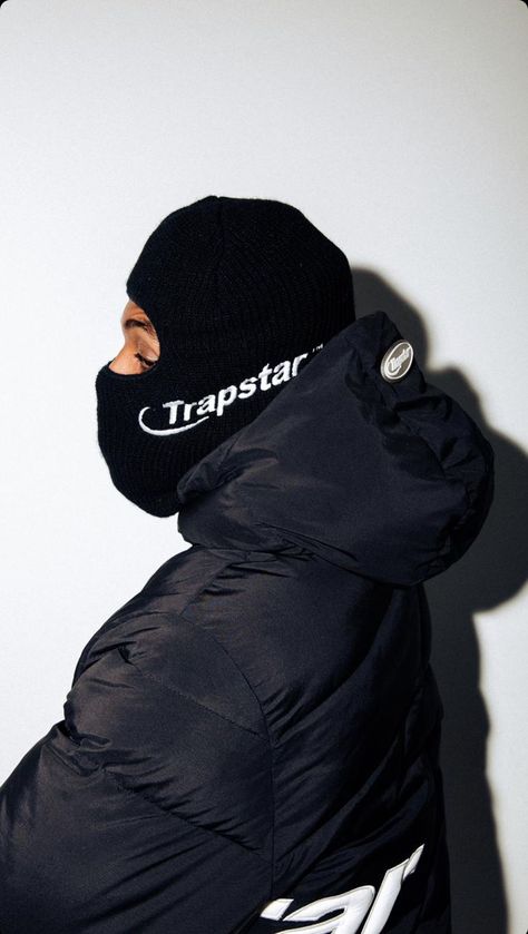 trapstar Trapstar Clothing, Black Shirt Outfit Men, Streetwear Fashion Men, Dope Hoodies, Snowboarding Style, Fashion Photography Inspiration, Estilo Hip Hop, Trendy Fashion Outfits, Dope Fashion