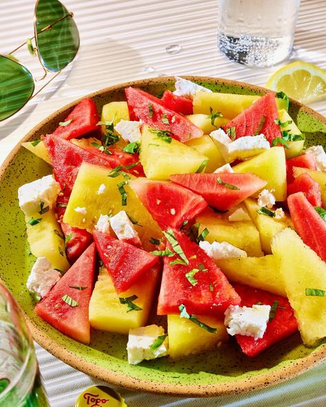 Wrapping up summer with a little bit of watermelon, a little bit of mint and a little bit of feta 🍉🍉🌱 Feta, Watermelon, Mint, Quick Saves