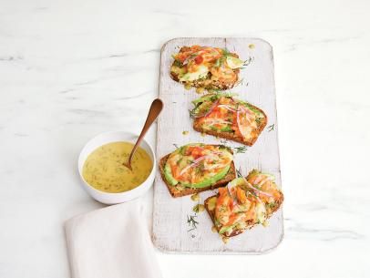 Smoked Salmon Tartines with Gravlax Sauce Recipe | Ina Garten | Food Network The Best Avocado Toast, Best Avocado Toast, Butternut Squash Kale, Food Savory, Recipes Salmon, Ina Garten Recipes, Weekend Cooking, Amazing Appetizers, Barefoot Contessa