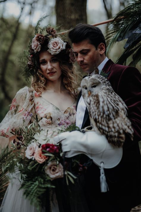 Owl Bird Bride Groom Modern Gothic Woods Wedding Ideas Ayelle Photography #wedding #woods #gothic #bird #owl Braveheart Wedding, Woods Wedding Ideas, Gothic Woods, Modern Gothic Wedding, Apothecary Wedding, Bowen Dryden, Labyrinth Wedding, Gothic Wedding Ideas, Harry Potter Wedding Ideas