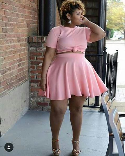 Look Plus Size, Big Girl Fashion, Plus Size Beauty, Plus Size Fashion For Women, Fashion Weeks, Curvy Girl Fashion, Look Plus, Mode Inspiration, Curvy Fashion