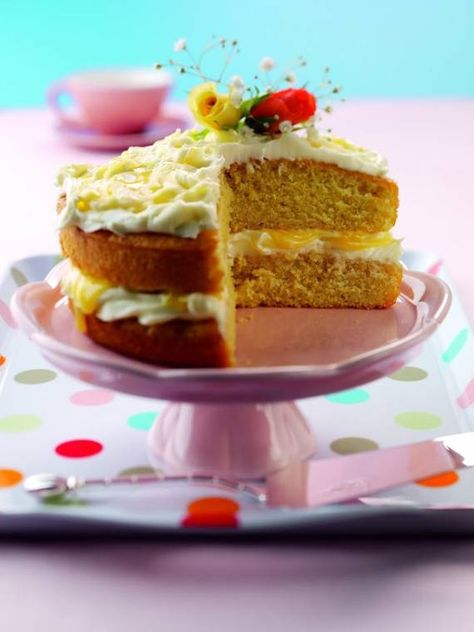 Ginger And Lemon Cake: Great For Afternoon Tea Lemon Ginger Cake Recipe, St Clements Cake, Lemon Sponge Cake, Christmas Cupcakes Recipes, Ginger And Lemon, Easter Lunch, Lemon Icing, Ginger Cake, Walnut Cake