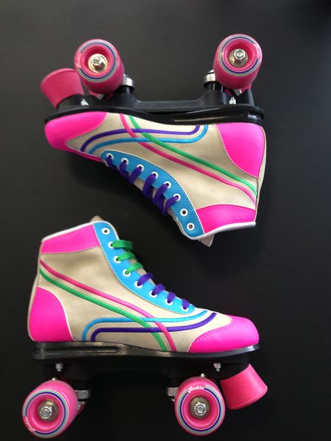 SKATE~Neon colored roller skates bella Colorful Roller Skates, Neon Roller Skates, Quad Skating, 80s Photoshoot, Roll Bounce, Skate Leash, 80’s Outfits, Young Living Peppermint, Turquoise Cottage