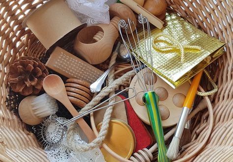 Treasure baskets - heuristic play for babies Treasure Baskets For Babies, Baby Treasure Basket, Treasure Basket, Heuristic Play, Wooden Brush, Wooden Bangle, Most Played, Loose Parts, Classroom Displays