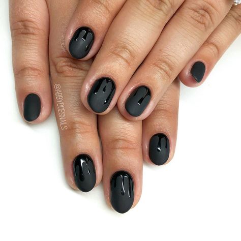 Black Matte And Gloss Nails, Matte Black Halloween Nails, Short Nails Matte, Manicure Halloween, Gloss Nails, Abby Johnson, Black Halloween Nails, Matte Black Nails, Polish Manicure