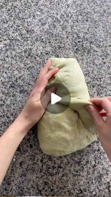 Kim | Home Baker & Digital Creator on Instagram: "72% hydration sourdough shaping. Details⤵️ This dough is 450g in total flour weight made with all white bread flour from @kingarthurbaking. Added 2 tsp of matcha powder for the green color. Shaped this one after a 30min autolyse and 6 hrs of bulk fermentation. Going to stick it in the fridge overnight and bake tomorrow morning! #sourdough #sourdoughbread #homemadesourdough #sourdoughclub #wildyeast #levain #sourdoughshaping #artisanbread #naturallyleavened #breadmaking #sourdoughbaking #sourdoughstarter #baking #homemadebread" Spinach Sourdough Bread, Matcha Sourdough Bread, Sourdough Shaping, Matcha Bread, Wild Yeast, Sourdough Baking, Matcha Powder, White Bread, Bread Flour