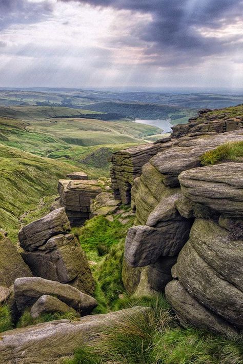 Charming Edale in the Peak District National Park Peak District National Park, Pet Boarding, Wildlife Park, Peak District, Small Pool, The Peak, Holiday Cottage, Summer Picnic, Lake District