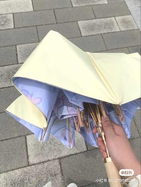 Decorative Room Dividers, School Bag Essentials, Workout Splits, Stationary School, Umbrellas Parasols, Cute School Supplies, Pretty Room, Dream Room Inspiration, Eco Bag