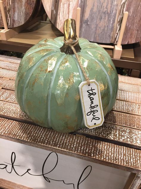 Fall Ceramic Painting Ideas, Fall Dec, Pumpkin Pictures, Fall Home Decor, Ceramic Painting, Autumn Home, Dia De Muertos, Fall Crafts, Clay Art