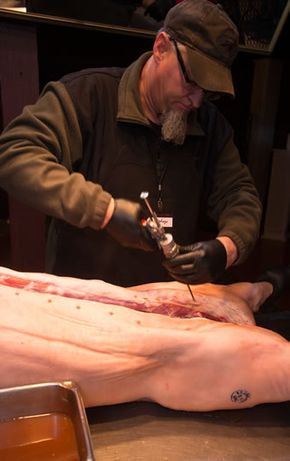 The recipe for purchasing, preparing, and cooking a whole hog or suckling pig and how to hold a traditional Carolina Pig Picking. Barbecue Sandwiches, Digital Meat Thermometer, Pig Roast, Barbecue Sauce, How To Cook, Outdoor Cooking, Pork Recipes, The Recipe, Grilling