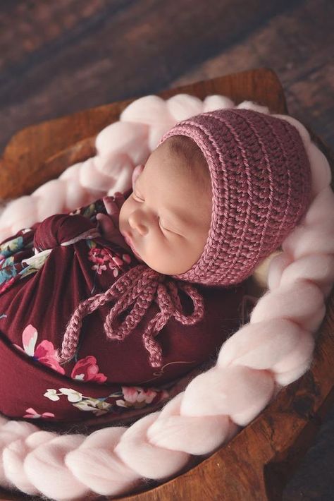 Winter Newborn Hospital Outfit, Boy Bonnet, Baby Boy Hats Newborn, Baby Girl Hats Newborn, Newborn Baby Bonnet, Crochet Baby Bonnet, Baby Boy Hats, Pink Baby Girl, Baby Bonnets