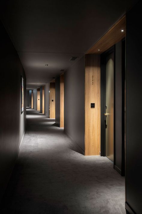 Hotel Floor Design, Hotel Hallway Design, Hotel Corridor Design, Hotel Design Architecture, Hotel Corridor, Elevator Lobby, Hotel Hallway, Hotel Light, Corridor Design