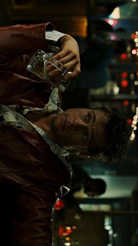 Tyler Durden Wallpaper, Brad Pitt Wallpaper, Club Quote, Club Wallpaper, Film Posters Art, Tyler Durden, Clubbing Aesthetic, Film Inspiration, Actors Images