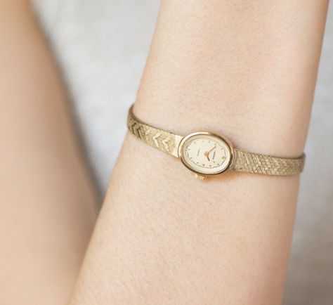 Little woman's watch bracelet  gold plated lady watch by 4Rooms Vintage Saat, Plated Dress, Lady Watch, Boyfriend Watch, Retro Luxury, Vintage Watches Women, Gold Watch Men, Watch Bracelet, Classic Watches