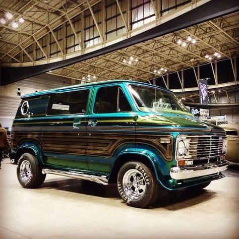 Boogie Van. Chevy Vans, Chevrolet Van, Gmc Vans, Old School Vans, Flat Tracker, Chevy Van, Day Van, Van Ideas, Classic Vans