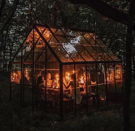 Compact Living on Instagram: “📍By the #MississippiRiver, Minnesota | 📷 @foxmeetsbear & @mattlien #BookOfCabins #PrefabNsmallhomes #CompactLiving #FABprefab #Prefapedia…” Compact Living, Green House, Plant Lady, Glass House, Garden Shed, Dream Garden, Garden Room, Bushcraft, In The Woods