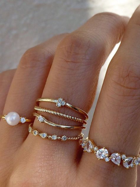 Daily Wear Rings For Women, Daily Wear Rings, Wear Rings, Women's Jewelry Sets, Gold Collar, Knuckle Rings, Twist Ring, Rhinestone Ring, Style Minimaliste