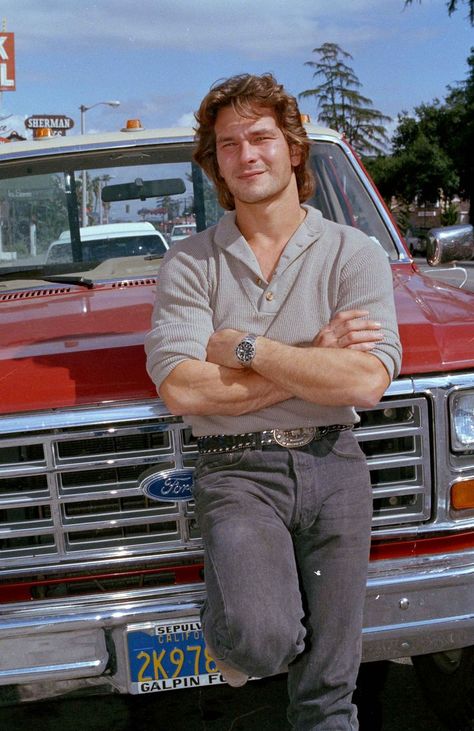 Patrick Swayze Wallpaper, Outdoorsmen Style, Masc Fashion, Cowboy Aesthetic, Beautiful Photoshoot Ideas, Patrick Swayze, Cowboy Outfits, Country Men, Americana Fashion