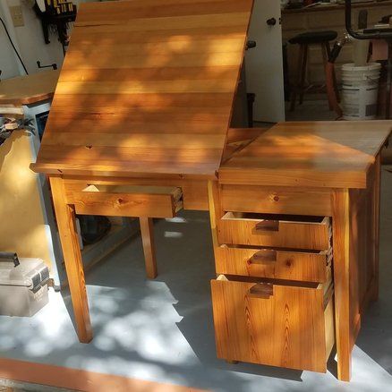 Easel / Desk Art Table Ideas Desks, Desk For Artist, Art Table Ideas, Diy Drafting Table, Diy Art Desk, Art Desk Ideas, Easel Desk, Desk Woodworking, Art Desks