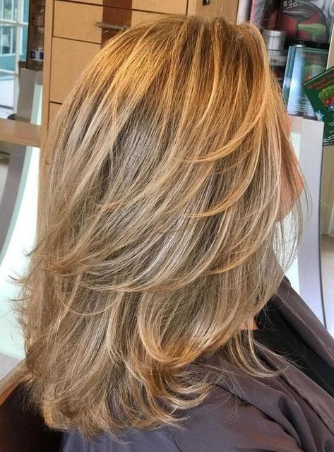 Razored Haircuts Medium, Thick Blonde Layered Hair, Textured Haircut For Fine Hair, Long Hair Older Women Over 50 Style, Heavy Layers Medium Hair, Blonde Baylayage, Long Blonde Hair Styles, Waterfall Layers Haircut, Feathery Layers