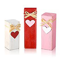 Check this out! Wood Presents, Valentine Wood Crafts, Centerpieces For Tables, Heart Blocks, Wooden Projects, Decor Figurines, Star Ornament, Xmas Party, Wooden Crafts