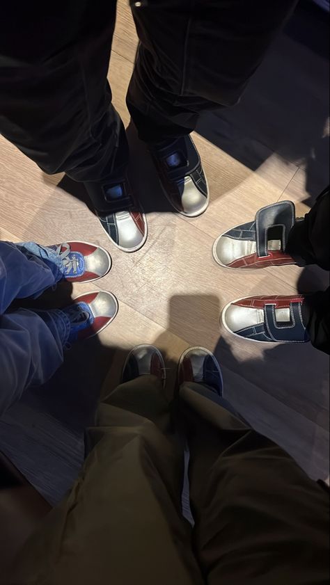 Aesthetic Bowling Outfits, Bowling Shoes Aesthetic, Bowling Snapchat, Bowling Aesthetic Pictures, Bowling Outfit Aesthetic, Bowling Pics, Bowling Aesthetic, Soft Launching, Bowling Night