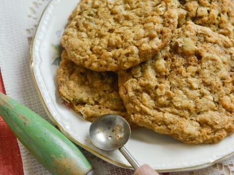 Oatmeal Cookie Recipes : Food Network | Food Network Oatmeal Molasses Cookies, Brown Sugar Oatmeal Cookies, Crispy Oatmeal Cookies, Best Oatmeal Raisin Cookies, Oatmeal Cookie Bars, Best Oatmeal Cookies, Molasses Cookies Recipe, Cereal Cookies, Iced Oatmeal Cookies