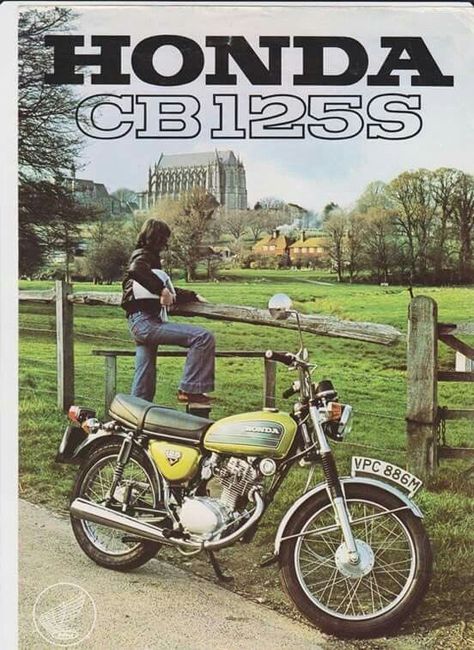 Iklan Vintage, Honda Cb 125, Motorcycle Advertising, Honda Cb125, Motorcycle Ads, Honda Motorbikes, Vintage Honda Motorcycles, Motor Klasik, Honda Scrambler